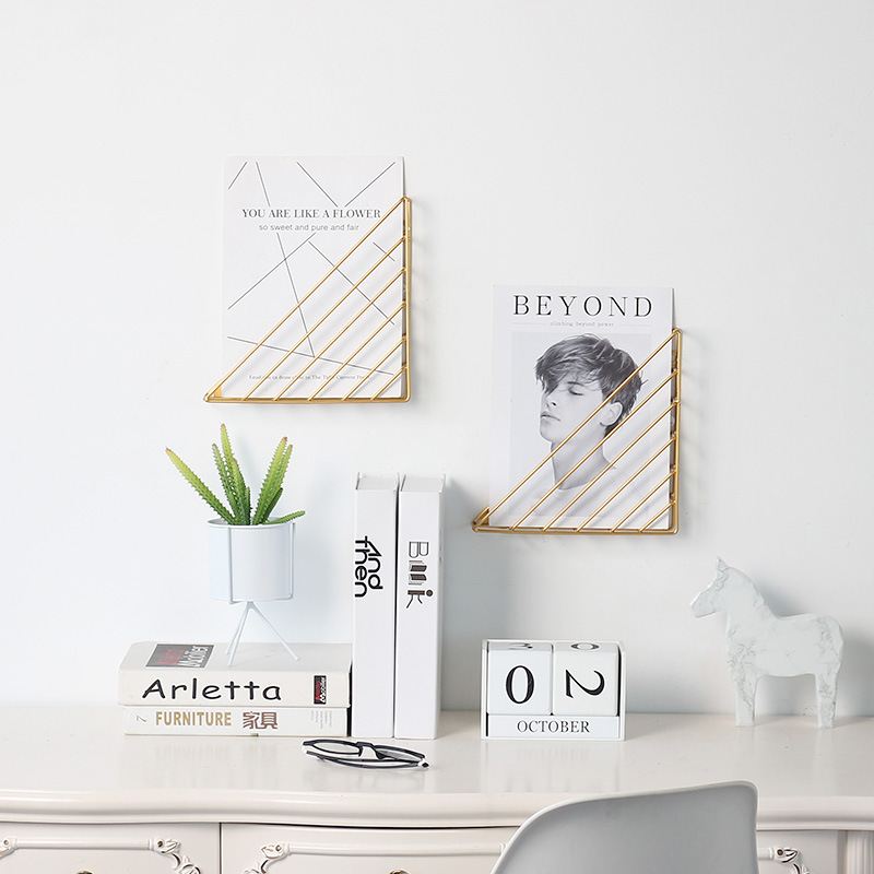 Metalowy organizer na ścianę